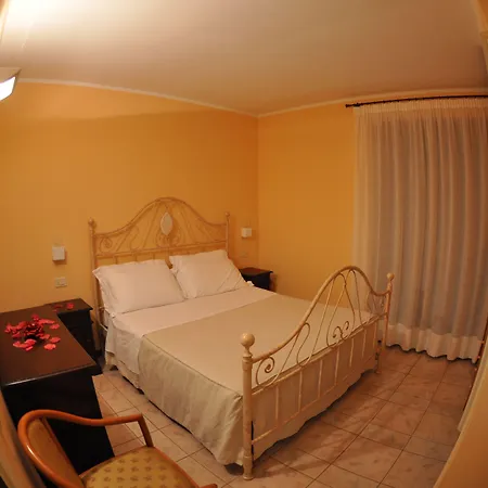 Aparthotel Carpediem Assisi Living Club 3*